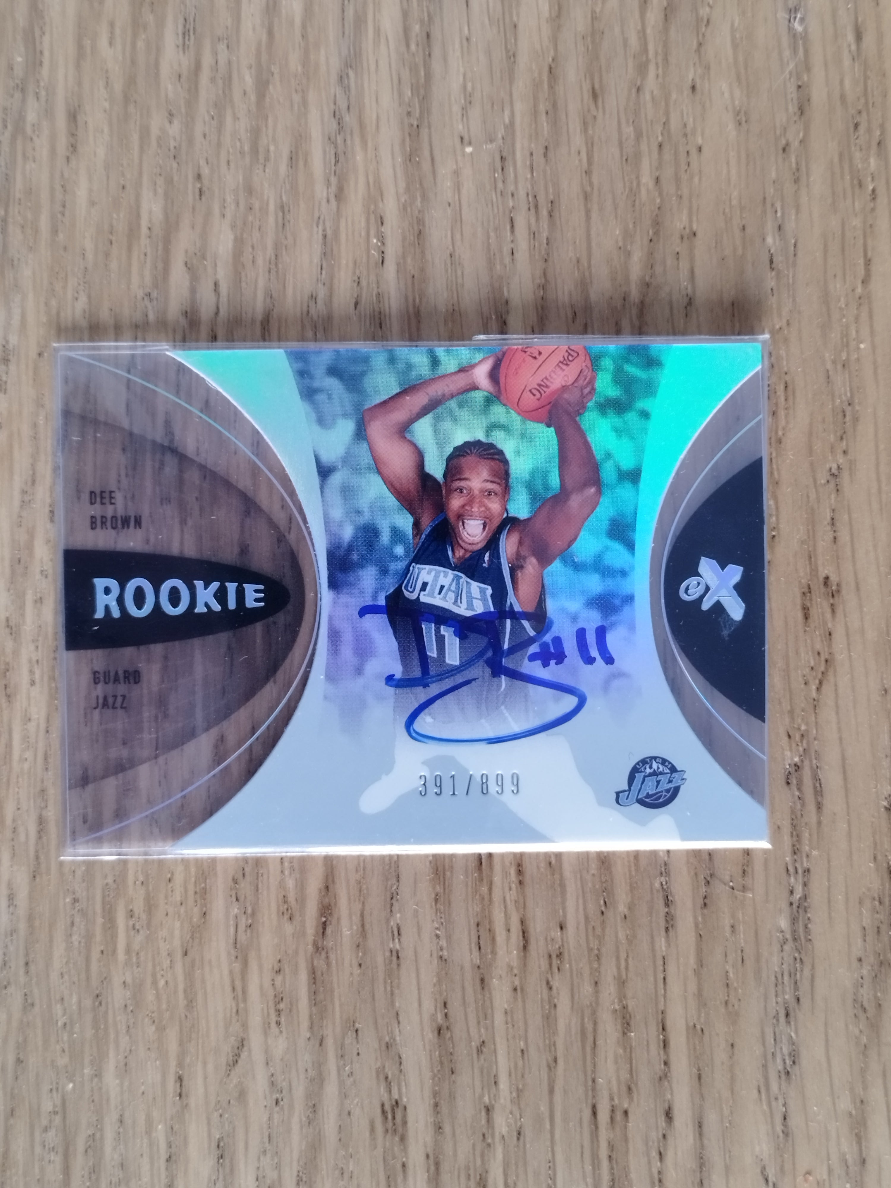 Dee Brown — 2006-07 Fleer EX Rookie #49 /899