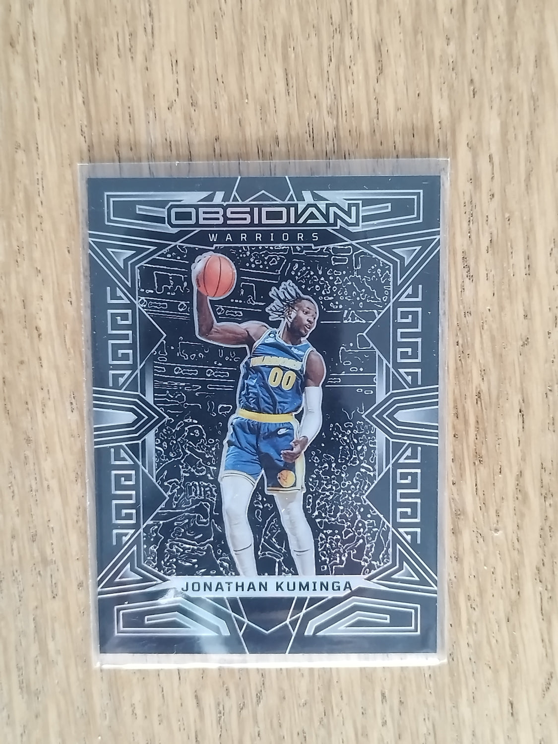 2022-23 Panini Obsidian · Base #17 · Jonathan Kuminga