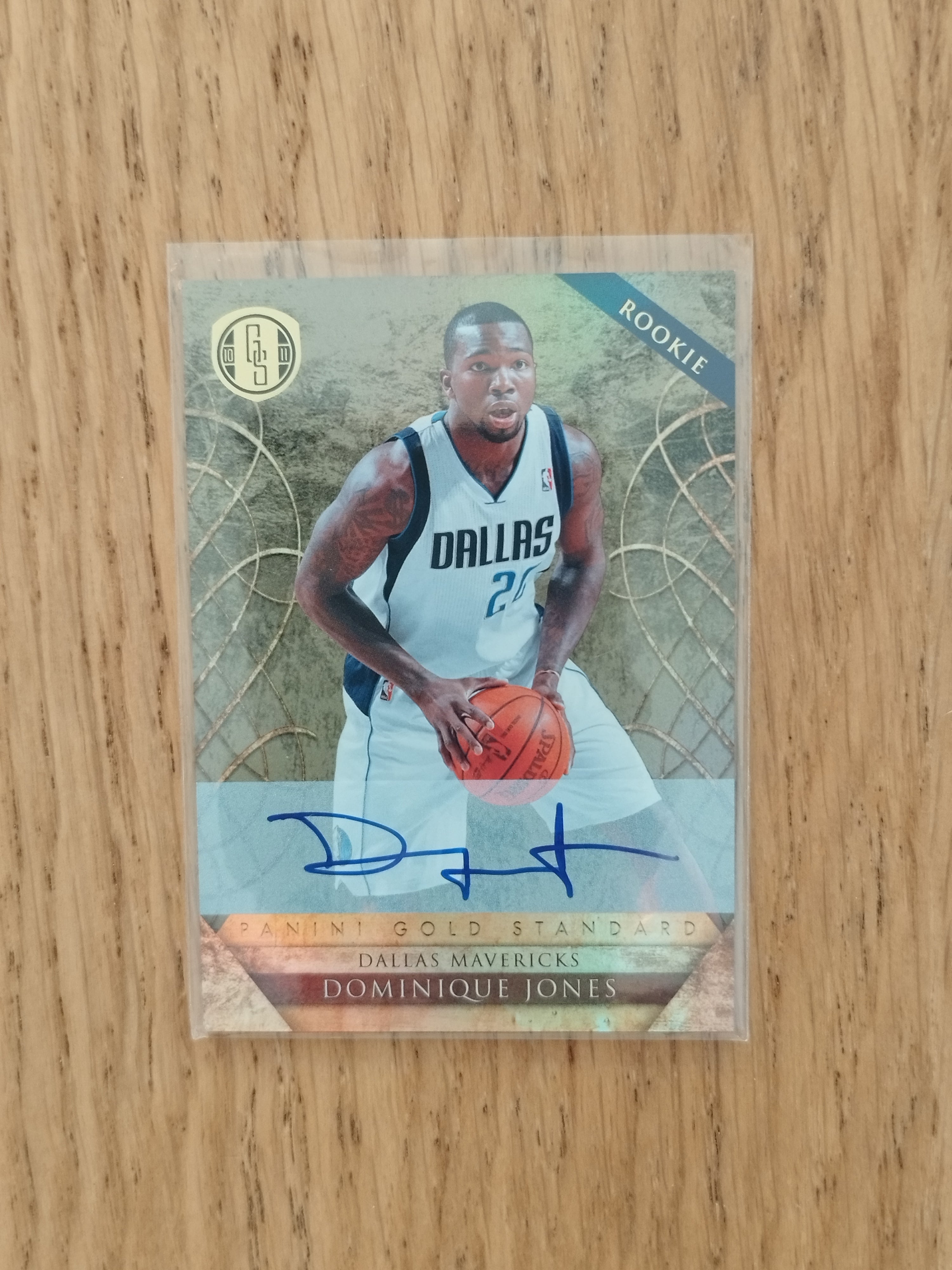 Dominique Jones — 2010-11 Panini Gold Standard Rookie #236 /299