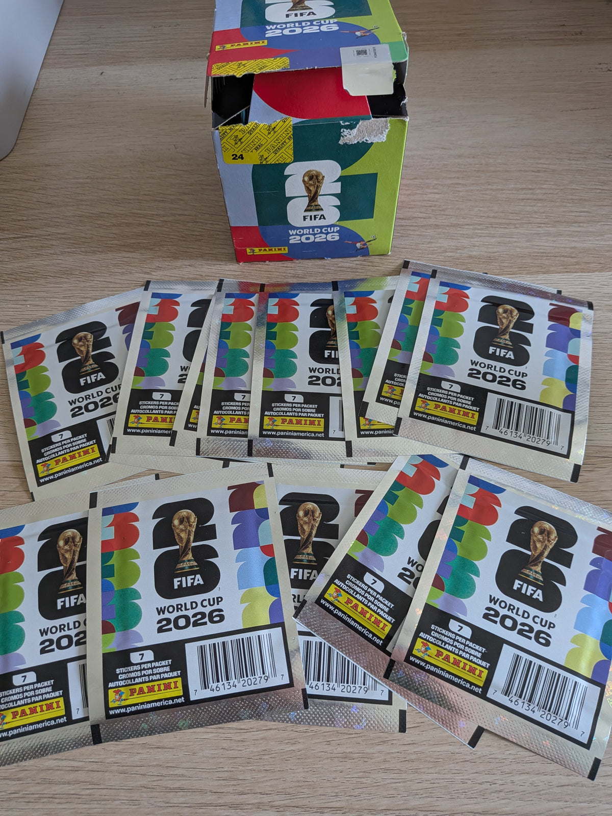 Panini FIFA World Cup 2026 – Lote de sobres de cromos (5 /10 / 25)